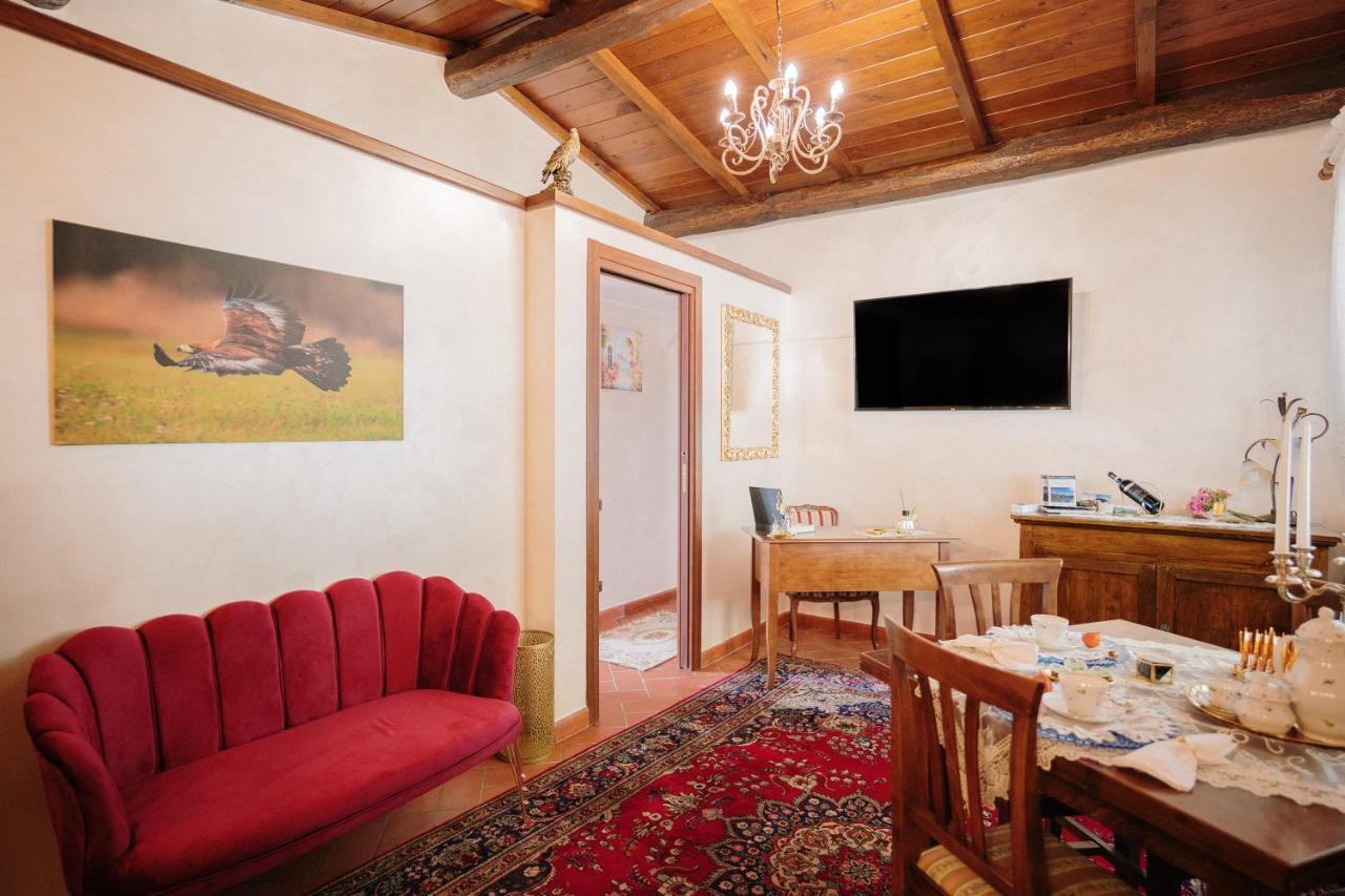 Lago Del Turano - La Taverna Con Cucina Open Space E Free Wi-Fi Ascrea Exterior photo